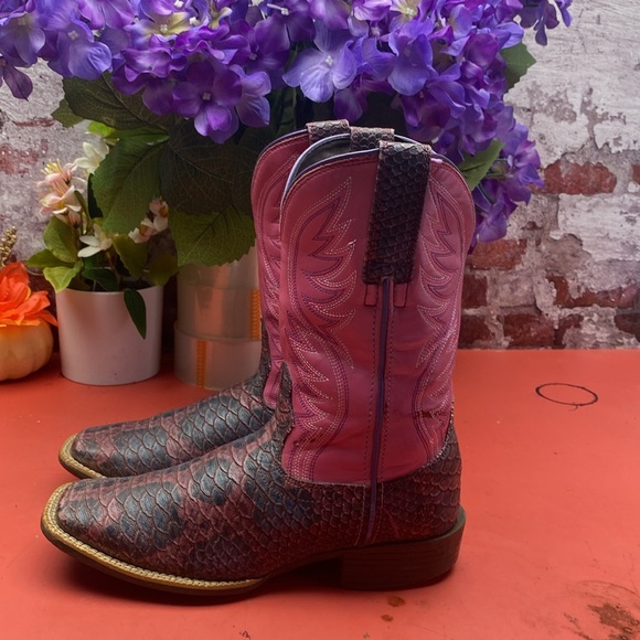 Girls Ariat Boots SZ 3 - Picture 4 of 7